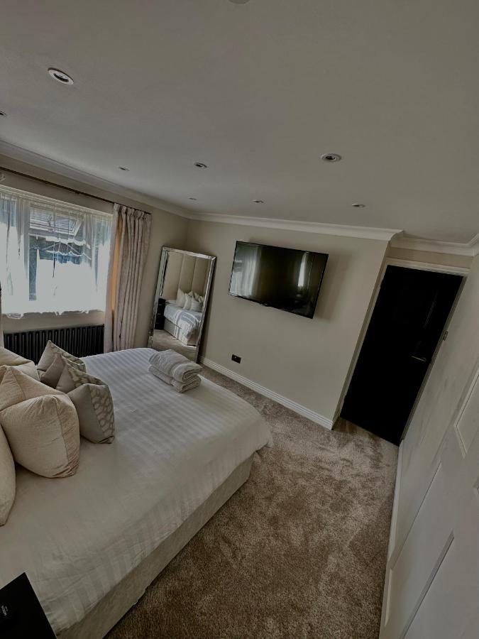 3 Bedroom House Hildenborough Exterior photo